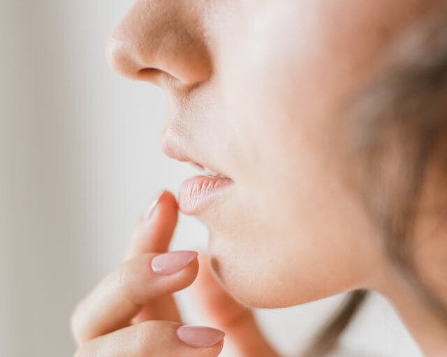 trockene-lippen Trockene Lippen durch zu wenig Speichelfluss.